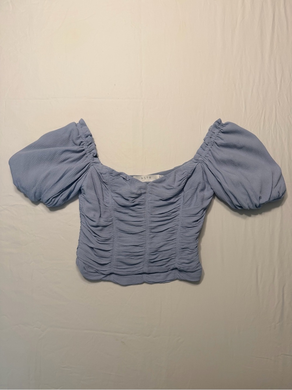 ASTR The Label Serafina Puff Sleeve Ruched Crop Top